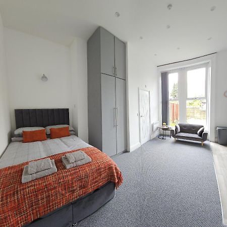 Edgerton Studios Huddersfield Extérieur photo