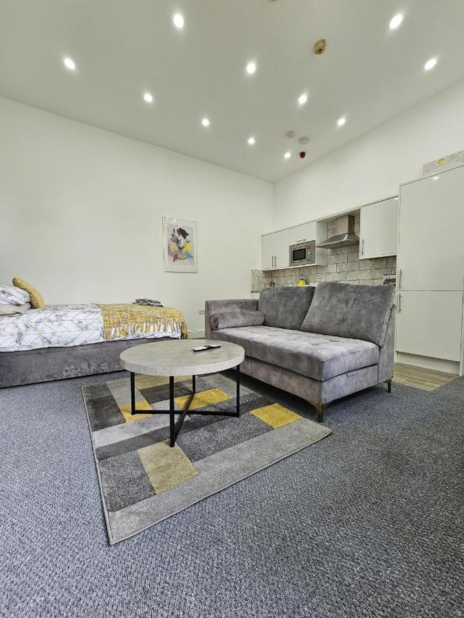Edgerton Studios Huddersfield Extérieur photo