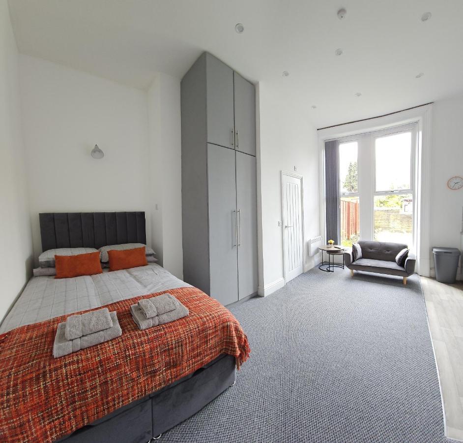 Edgerton Studios Huddersfield Extérieur photo